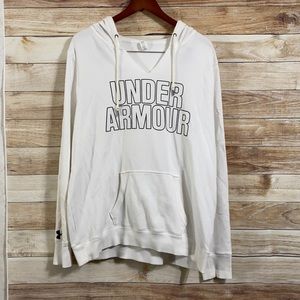⭐️Under Armour Vneck Hoodie